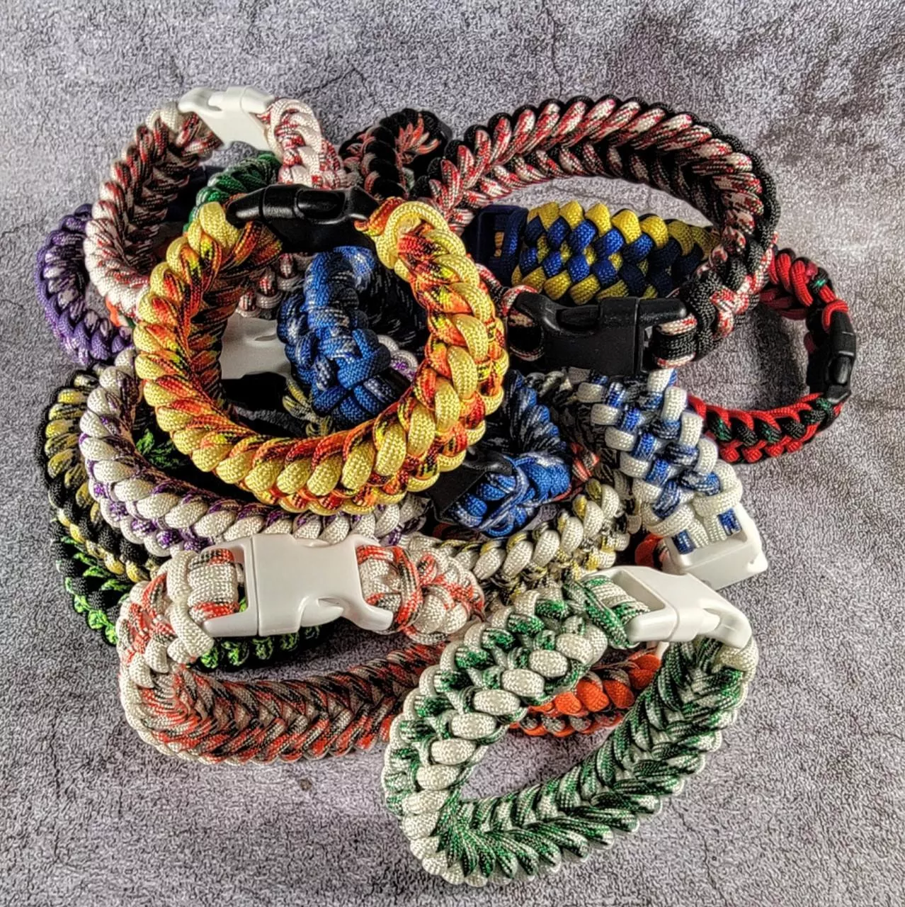Team Paracord Bracelets