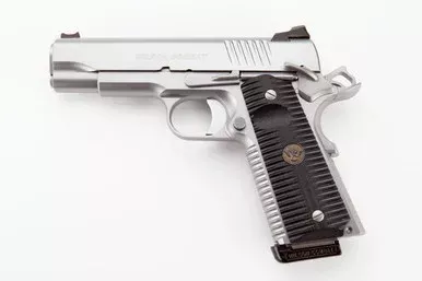 Wilson Combat ACP Commander (9mm, 4.25″ Barrel, Black Armor-Tuff Finish)