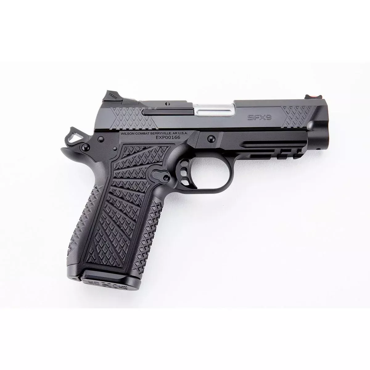 Wilson Combat SFX9 Double-Stack Compact Handgun 9mm Luger 15rd Magazines (2) 4″ Barrel Black Lightrail Frame
